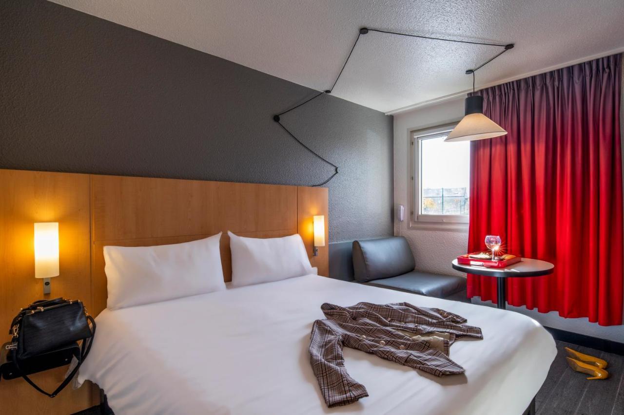 Hotel Ibis Cergy Pontoise Le Port Zewnętrze zdjęcie
