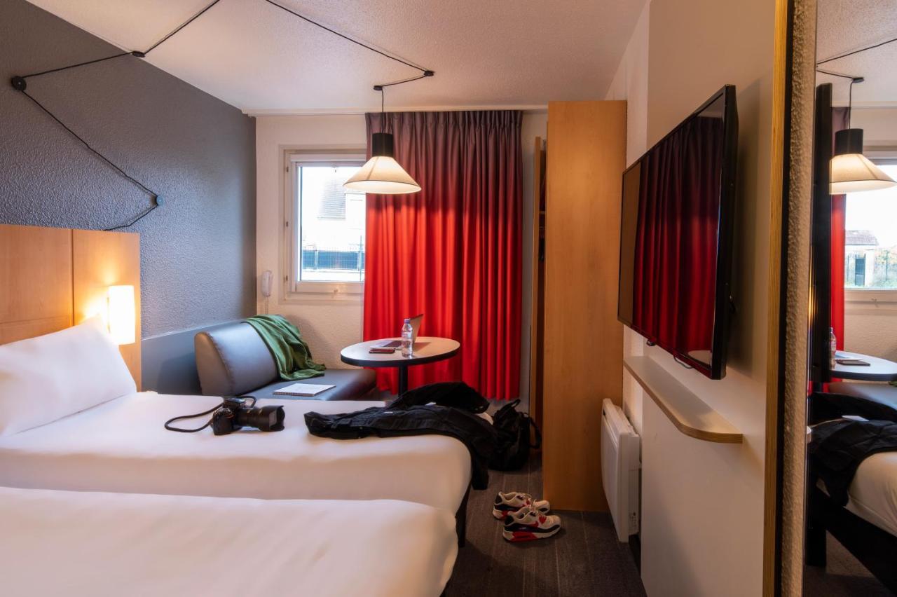 Hotel Ibis Cergy Pontoise Le Port Zewnętrze zdjęcie