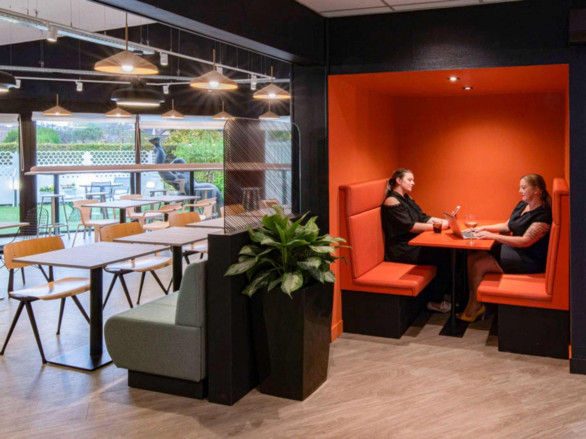 Hotel Ibis Cergy Pontoise Le Port Zewnętrze zdjęcie