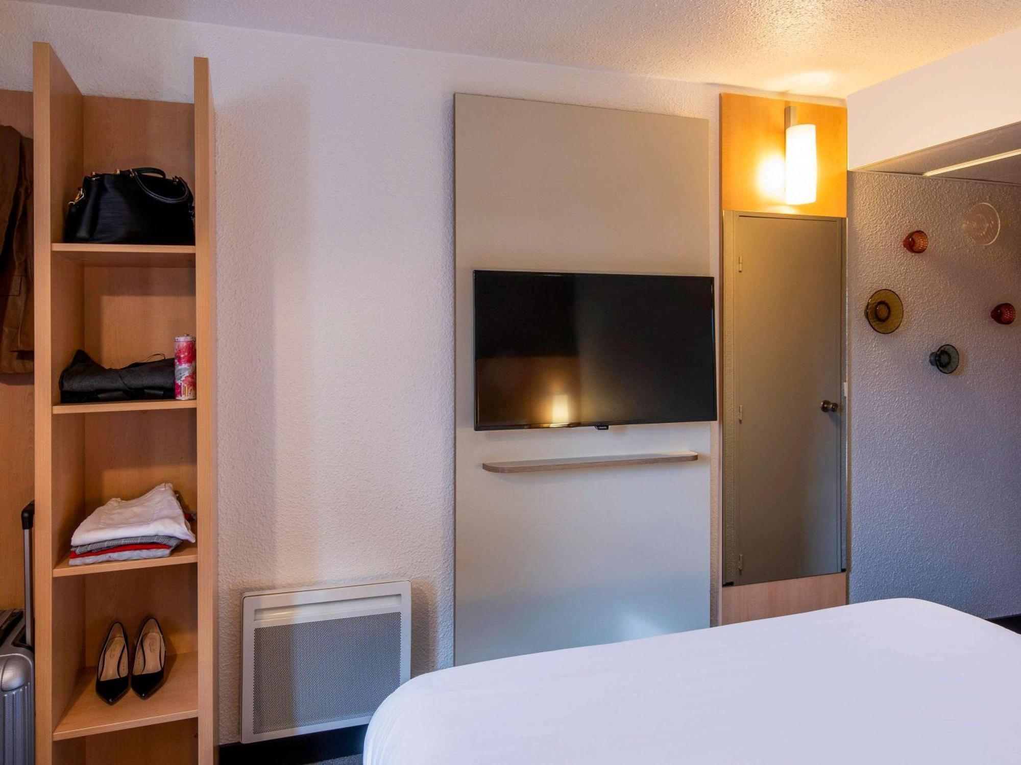 Hotel Ibis Cergy Pontoise Le Port Zewnętrze zdjęcie