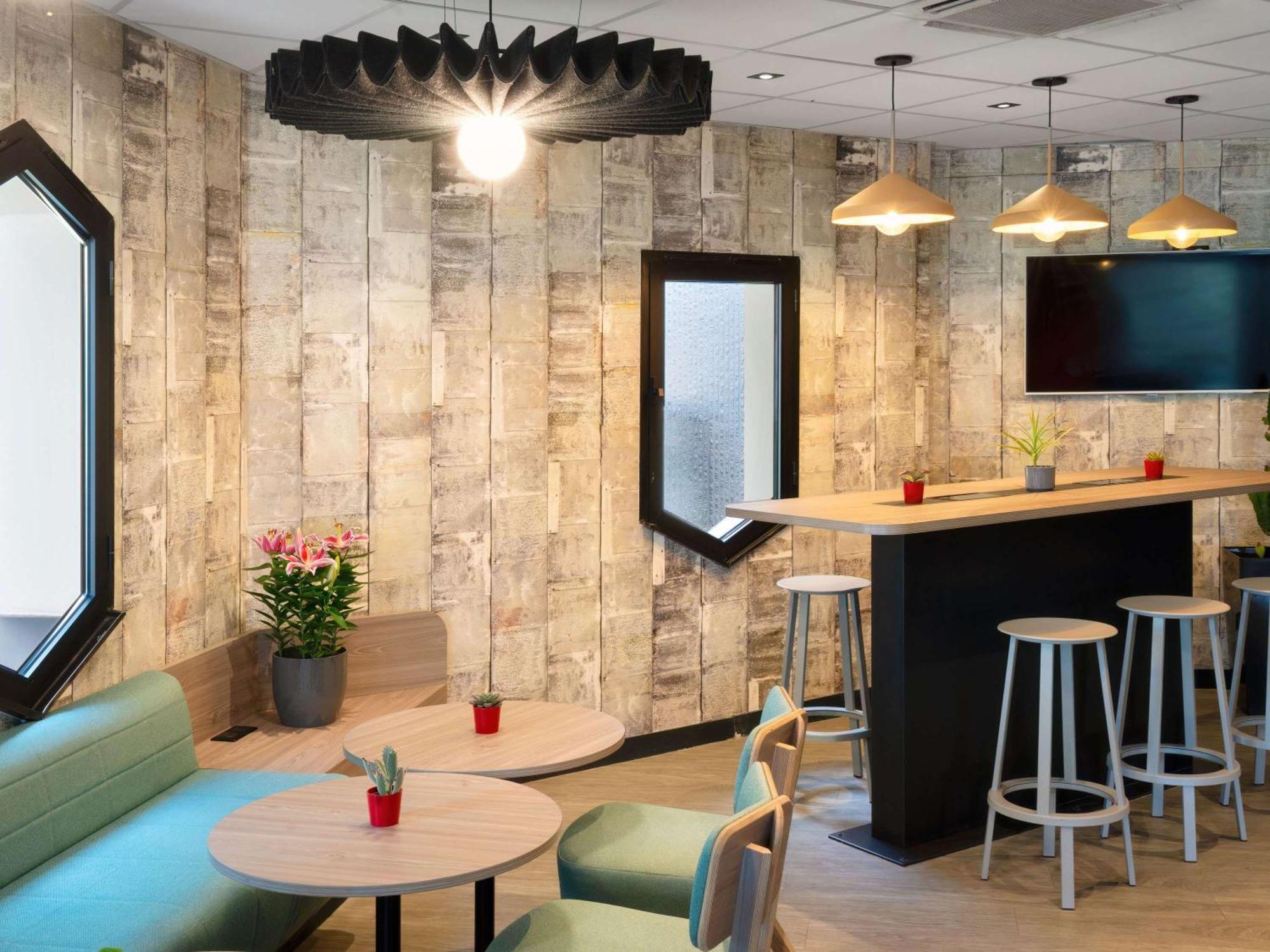 Hotel Ibis Cergy Pontoise Le Port Zewnętrze zdjęcie